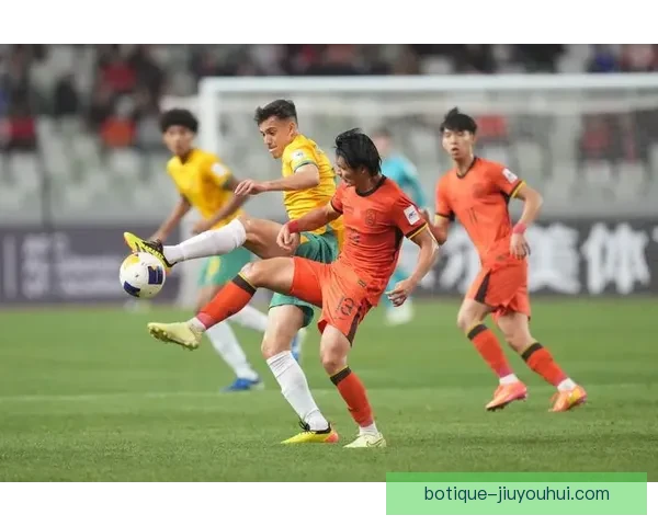 2025亚洲杯预选赛越南队惜败印尼小组赛晋级形势严峻